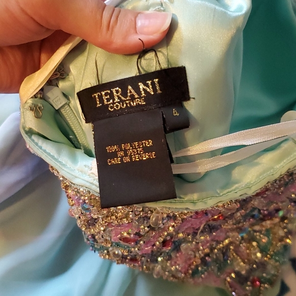 Prom dress - Picture 5 of 5